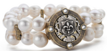 Load image into Gallery viewer, Freshwater Pearl fleur-de-lis bracelet
